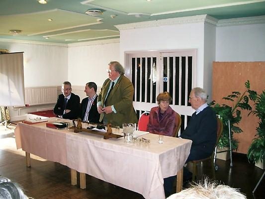Speakers table for the Sunday morning session with Lembit Opik Stephen Williams Roger Pincham Celia Thomas and Geoff Tordoff